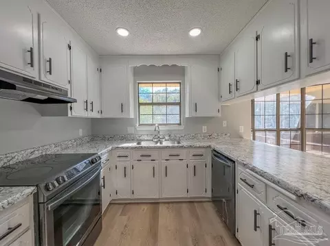 4285 Dana St, Pace, FL 32571 photo 9