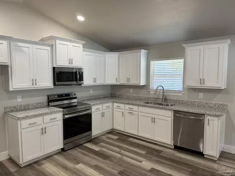4423 Oak Ln, Milton, FL 32583 photo 7