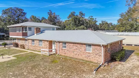 3998 Kentwood St, Pace, FL 32571