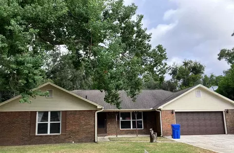 208 Fairpoint Dr, Gulf Breeze, FL 32561