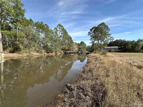 8114 Glenview Rd, Milton, FL 32583 photo 7