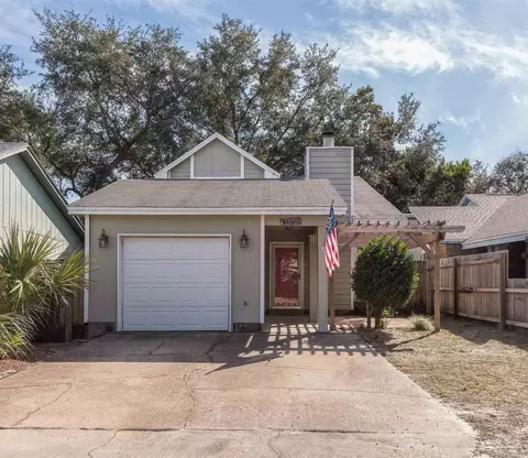 1070 Sanibel Ln, Gulf Breeze, FL 32563