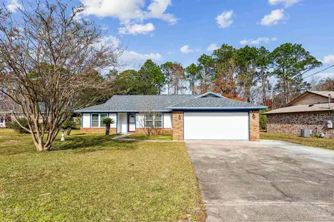 1216 Brook Bend Rd, Pensacola, FL 32506