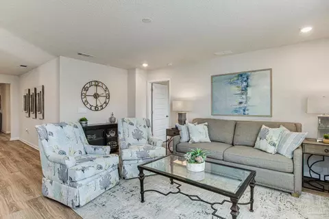 5756 Belmont Stakes Rd, Pensacola, FL 32526