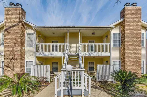501 E Burgess Rd #D6, Pensacola, FL 32504