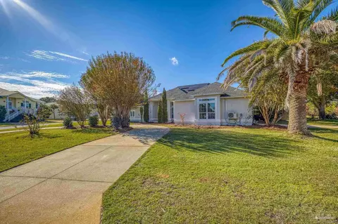 3831 Saber Tooth Cir, Gulf Breeze, FL 32563