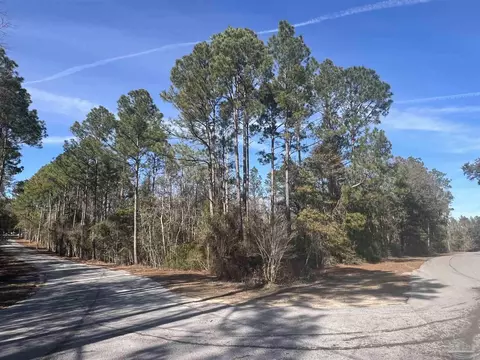 1400 Oak Bend Trl, Cantonment, FL 32533