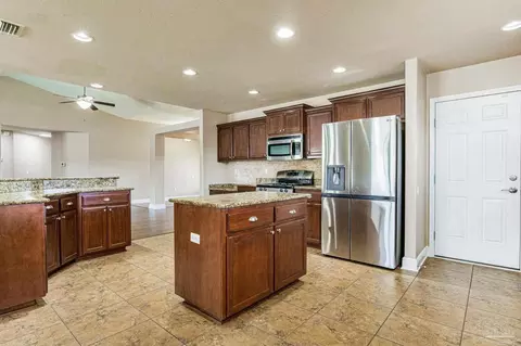 4818 Perspective Dr, Milton, FL 32570 photo 12