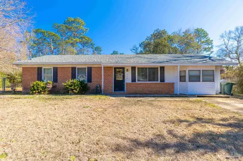 999 El Camino Dr, Cantonment, FL 32533