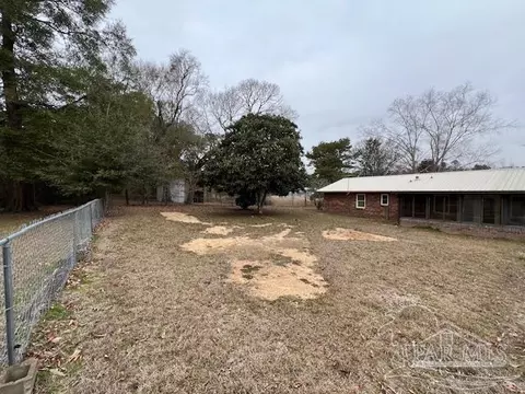 131 Upton Rd, Century, FL 32535 photo 23