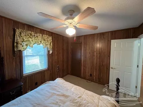131 Upton Rd, Century, FL 32535 photo 8