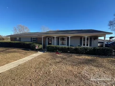 700 Mcrae St, Atmore, AL 36502