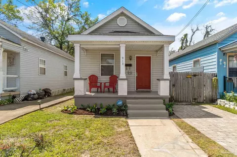 913 N Davis Hwy, Pensacola, FL 32501