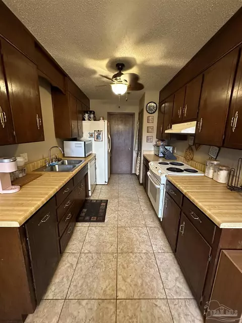 4829 Blakemore Dr, Pace, FL 32571 photo 32