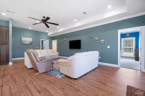 Living - 5146 Willard Norris Rd, Milton, FL 32570 photo 1 of 5