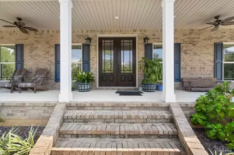 Exterior - 5146 Willard Norris Rd, Milton, FL 32570 photo 4 of 13