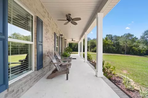 Exterior - 5146 Willard Norris Rd, Milton, FL 32570 photo 3 of 13