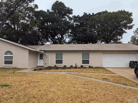 5275 Durango Cir, Pensacola, FL 32504