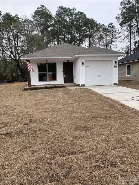 2912 32nd Ave, Milton, FL 32583