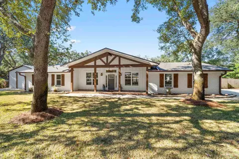 2804 Whisper Pine Dr, Gulf Breeze, FL 32563