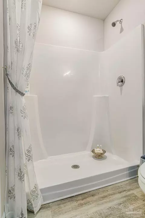 Bath - 4367 Redbay Ct, Pace, FL 32571 photo 2 of 3