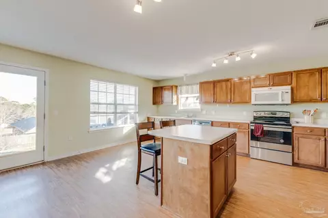 Kitchen - 308 Sidewinder Loop, Crestview, FL 32536 photo 1 of 4
