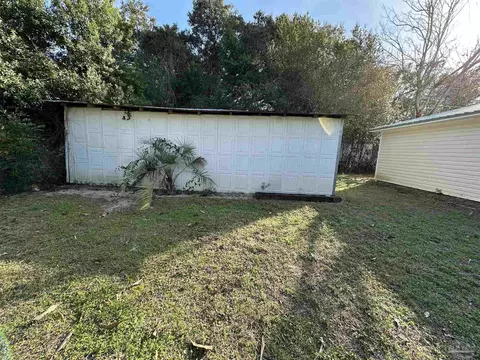 4516 Palm Dr, Milton, FL 32583 photo 5
