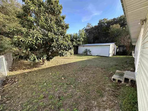4516 Palm Dr, Milton, FL 32583 photo 6