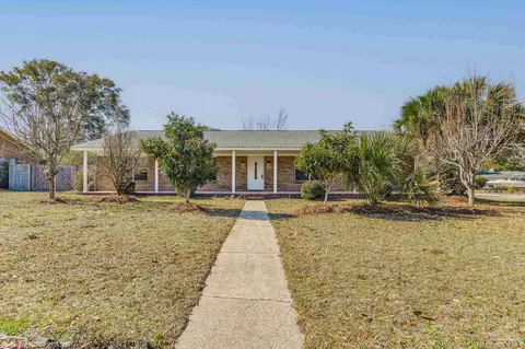 8359 Pilgrim Rd, Pensacola, FL 32514