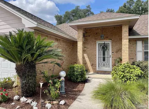 6053 Antelope St, Milton, FL 32570