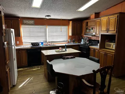 8900 Fortune Rd, Milton, FL 32583 photo 2