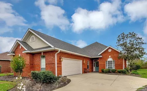 3128 Strathauer Rd, Milton, FL 32583