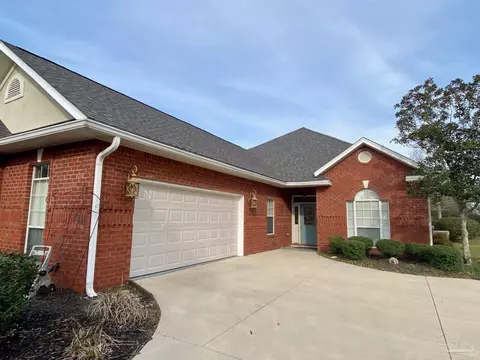 Exterior - 3128 Strathauer Rd, Milton, FL 32583 photo 3 of 10