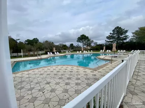 Exterior - 3128 Strathauer Rd, Milton, FL 32583 photo 8 of 10