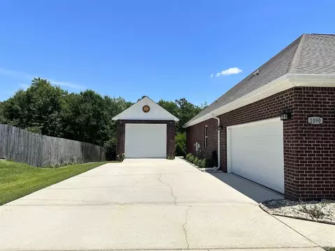 Exterior - 1090 Iron Forge Rd, Cantonment, FL 32533 photo 3 of 12