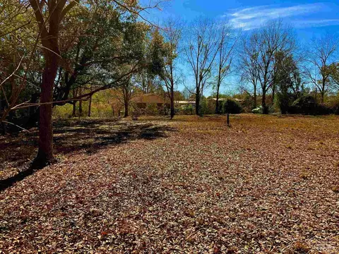 3486 Wiggins Ln, Cantonment, FL 32533