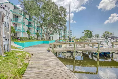 201 S Stillman St #304, Pensacola, FL 32505