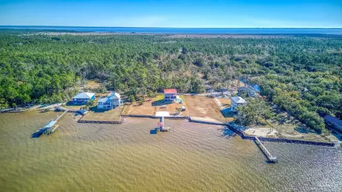797 Dolphin Rd, Milton, FL 32583 photo 3