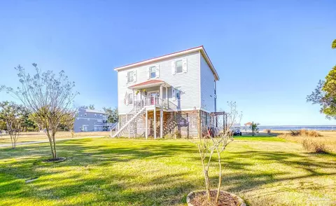 797 Dolphin Rd, Milton, FL 32583 photo 4