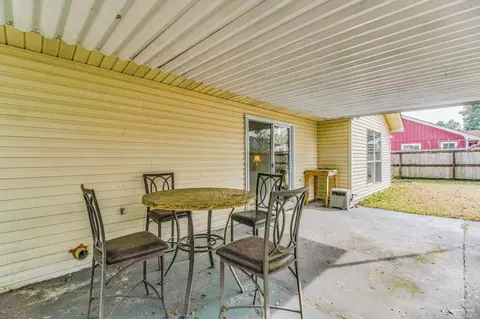 Exterior - 50 Abbey Rd, Crestview, FL 32539 photo 8 of 14