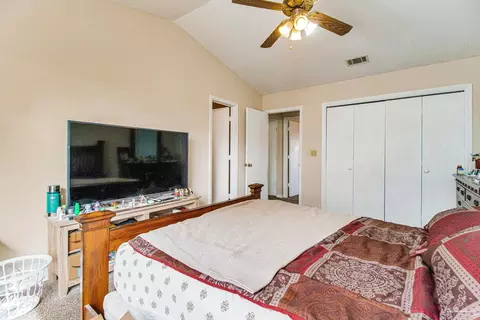 Bedroom - 50 Abbey Rd, Crestview, FL 32539 photo 4 of 8