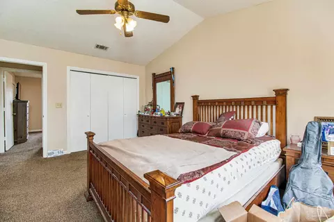 Bedroom - 50 Abbey Rd, Crestview, FL 32539 photo 3 of 8