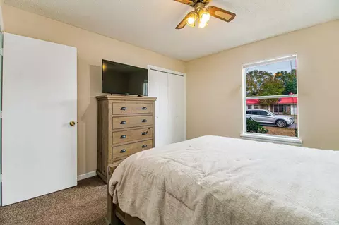 Bedroom - 50 Abbey Rd, Crestview, FL 32539 photo 7 of 8
