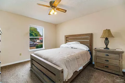 Bedroom - 50 Abbey Rd, Crestview, FL 32539 photo 6 of 8