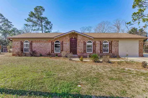 9037 El Matador Dr, Pensacola, FL 32506