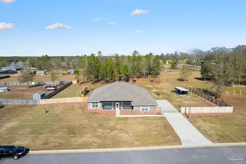 Exterior - 2674 Grandaddy Ln, Jay, FL 32565 photo 5 of 9