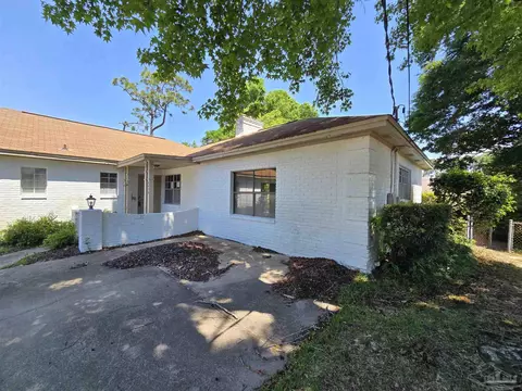 4050 Lynn Ora Dr, Pensacola, FL 32504