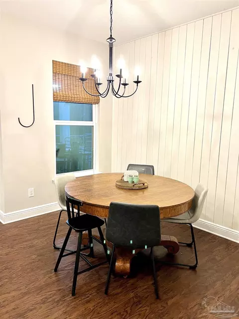 Dining - 3133 Stefani Rd, Cantonment, FL 32533 photo 3 of 5