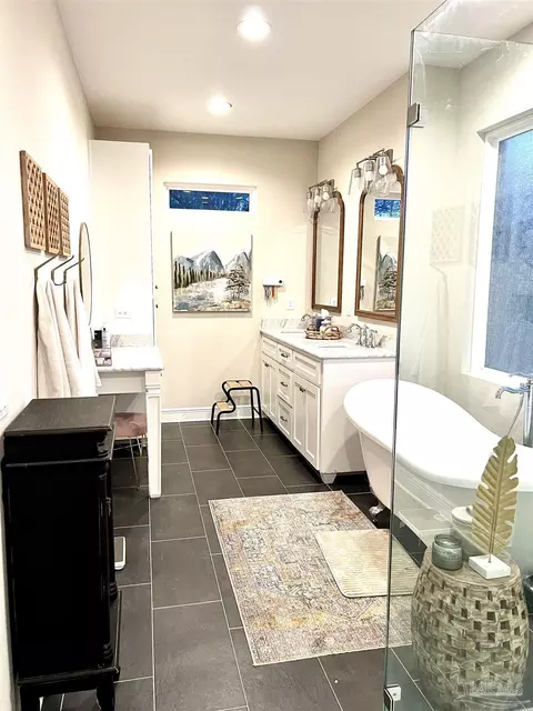 Bath - 3133 Stefani Rd, Cantonment, FL 32533 photo 1 of 11