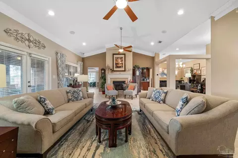 1124 Maskoke Dr, Cantonment, FL 32533